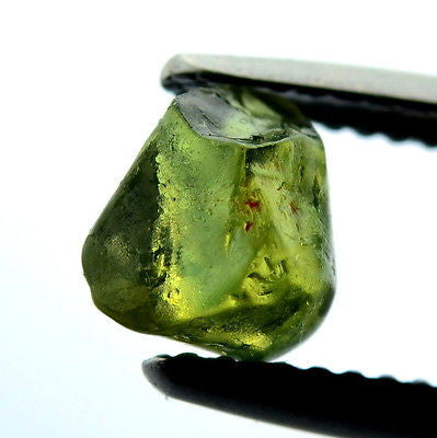 1.92 ct Certified Natural Green Sapphire